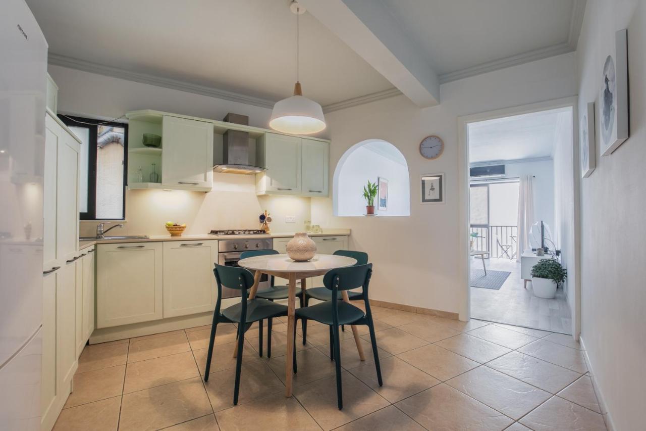Stylish 3 Bedroom Apartment - St. Julians - 5 Mins From Balluta Bay San Giuliano Esterno foto